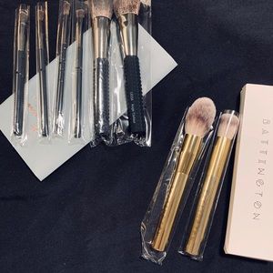 Luxury makeup brushes.